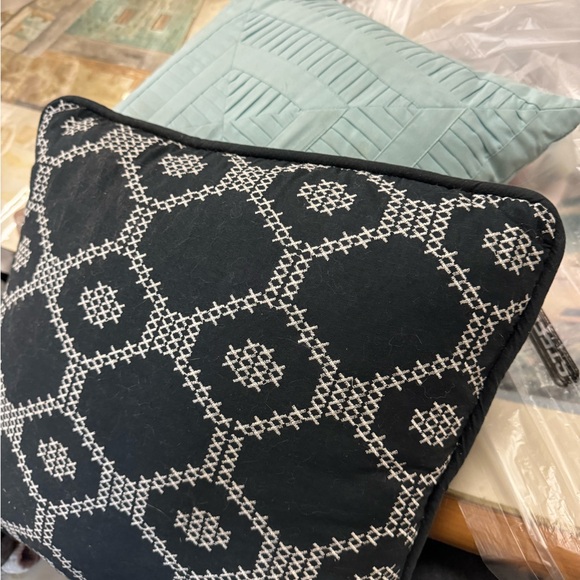 Navy & teal blue two handmade indoor outdoor throw accent pillows home decor - Picture 1 of 10